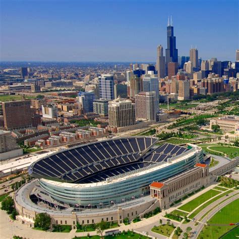 Greenfield is known for its picturesque and vibrant downtown. Chicago - Ingresso Soldier Field Tour - Flynet Travel