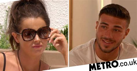 Love Islands Maura Kisses Tommy Fury As Viewers Call For Her Removal Metro News