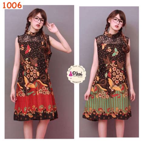 Dress dengan motif batik dapat dikreasikan dengan berbagai macam jenis pakaian lainnya sehingga menjadi pakaian yang dapat digunakan di dress berwarna oranye dengan motif tumbuhan ini sangat sederhana namun elegan. Dress Batik Modern tanpa lengan / Dress Batik Pesta / Brukat batik / 1006, Fesyen Wanita ...