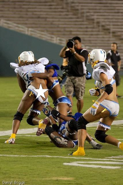 Tech Media Tainment Lingerie Football Nip Slips And Bare Asses A K A Wardrobe Malfunctions