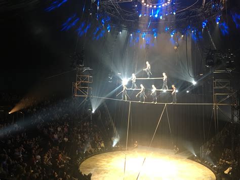 Gala Premiere Des Neuen Weihnachts Show Events Des Circus Flic