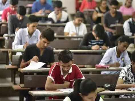 The exam for icse class 10 2021 will be held from 05 may to 07 june 2021. Class 10, 12 board exams stand cancelled: CBSE, ICSE to Supreme Court
