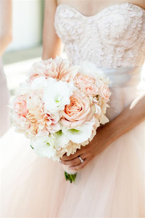 The wedding veil is back. Sharon and Kanishk's Carneros Inn Wedding