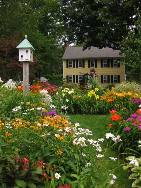 Outstanding Top 30 Impressive Sun Perennials Front Yard Ideas For