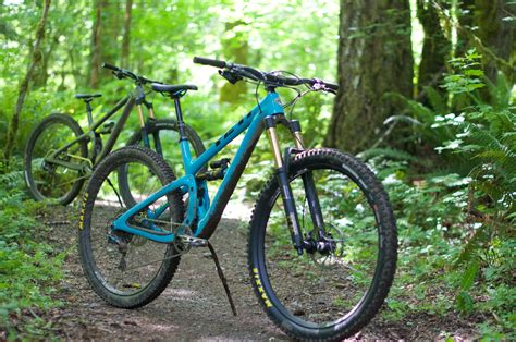 Best men's beginner mountain bike! Yeti SB5.5c Test Ride Review - Singletracks Mountain Bike News
