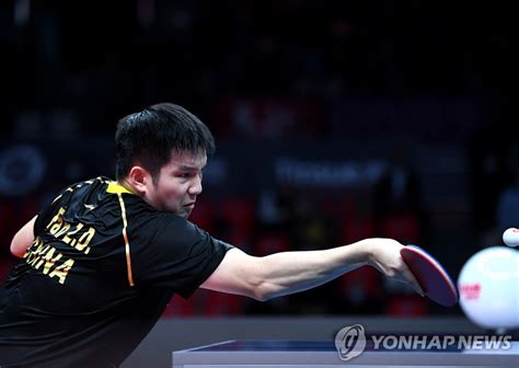 비록 8강 진출은 하지 못하였으나 2016 브라질 리우 올림픽 남자단식에서 '마롱과 가장 접전을 펼친 선수' '마롱에게 가장 많은 득점을 한 선수'라는 타이틀을 얻었다. 장우진, 랭킹 1위 판전둥은 못 넘었다…탁구 파이널스 동메달 ...