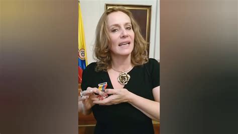 La novia de la actriz alejandra borrero falleció el pasado 5 de marzo Condecoración a Alejandra Borrero (Congreso de la ...