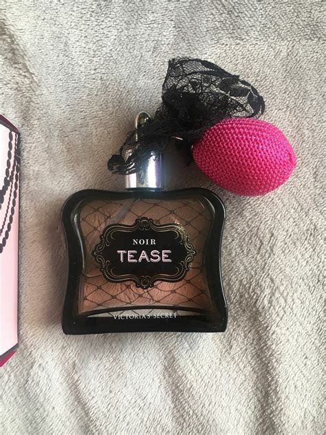 Pin By Lezli Hanley On Victorias Secret Perfume Bottles Perfume