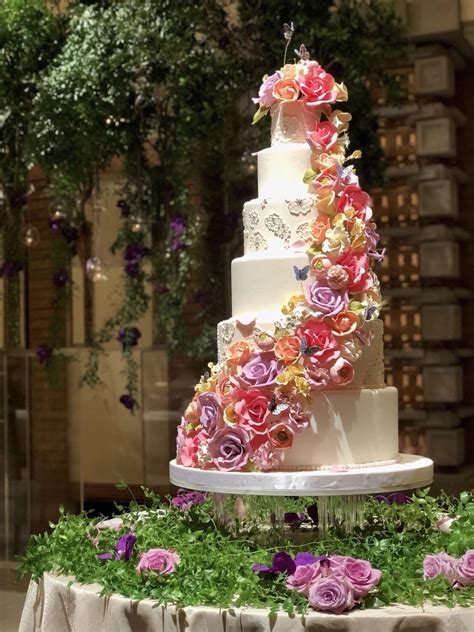 With wedding cake ideas from modern to floral and everything in there's a stunning wedding cake idea out there for each couple, no matter how varied their style may be. I made this wedding cake for my best friend. : Cakes