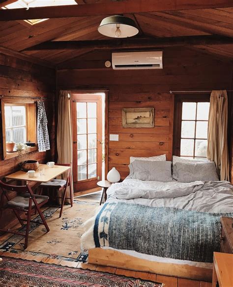 Now This Is A Nice Simple Cabin Cozy Cabin Bedrooms