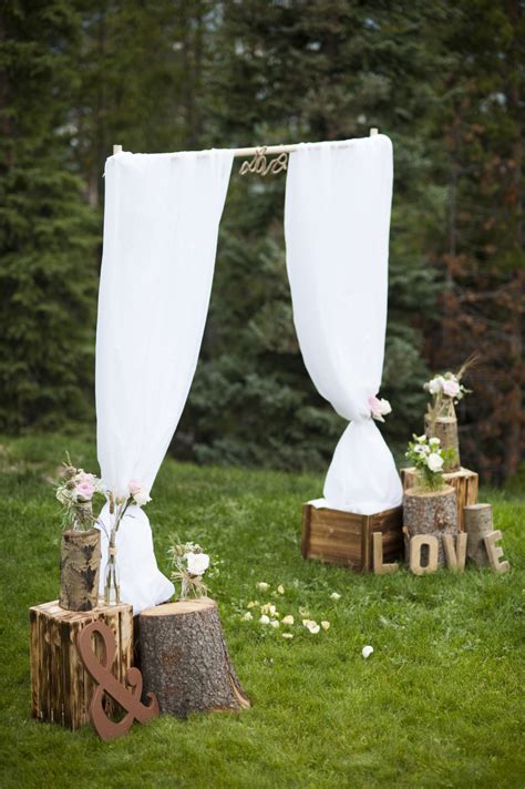 Self care and ideas to help you live a healthier, happier life. 25 Chic and Easy Rustic Wedding Arch/Altar Ideas for DIY ...