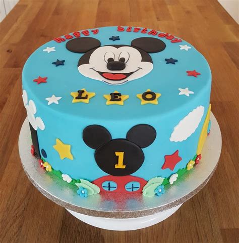 Mickey mouse birthday cake is our latest addition to the already existing great bank of gifts. 203 best images about Mickey-Minnie Mouse on Pinterest