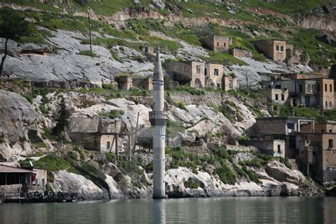 Batık kent Savaşan köyü cazibe merkezi oluyor