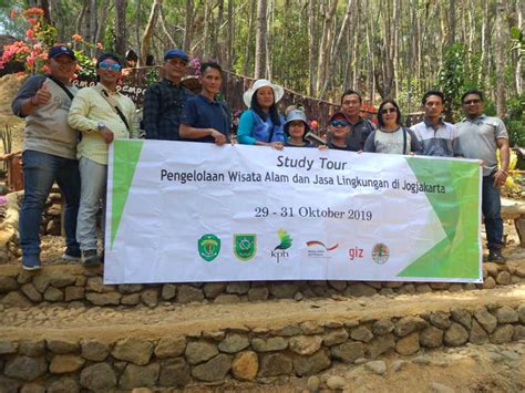 Kawasan lindung kecamatan ngebel terletak bebagai objek wisata alam dan budaya meliputi: Proposal Pengelolaan Hutan Sebagai Tempat Wisata / Anda ...