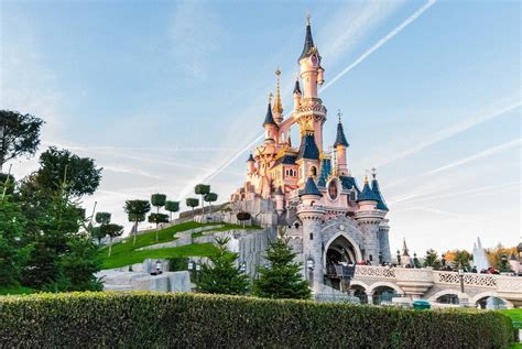 Top 10 most Unique Attractions to Disneyland Paris - Mini Travellers