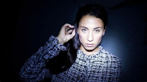 Medina geizt nicht mit reizen, tanja la croix erobert marbella und kurvenstar sofia vergara gibts gleich dreifach. Medina om Støjbergs annoncer: Hun får alle danskere til at ...