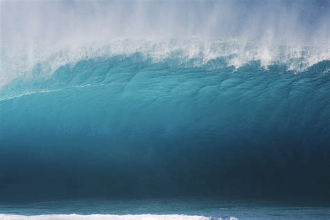 Mega Tsunamis Can Cause Three Mile High Waves Heres Why They Happen