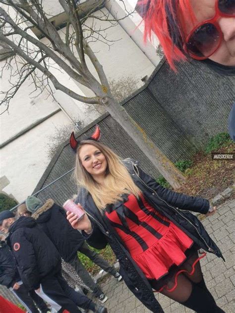 Diy Devil Costume For Halloween Easy Step By Step