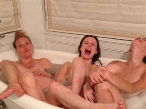 Carly Foulkes Nuda ~30 Anni In 2014 Icloud Leak The Second Cumming