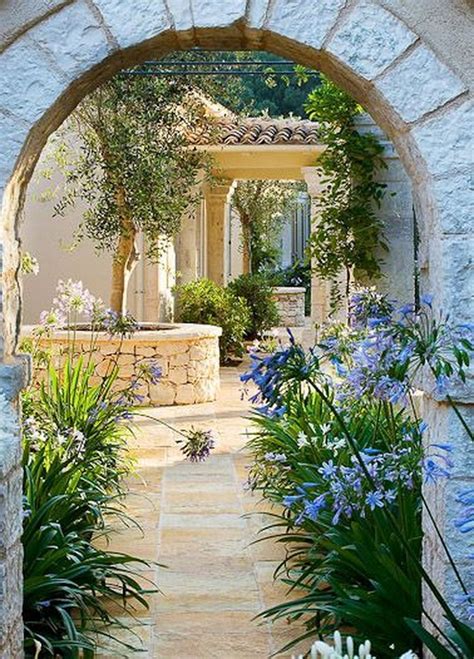 Nice 47 Lovely Mediterranean Garden Design Ideas For Your Backyard Gardendesign Courtyard
