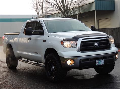 2010 Toyota Tundra Double Cab 4x4 V8 57 L 1 Owner Lifted