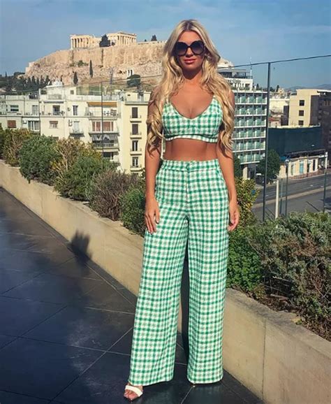 Christine McGuinness Shows Off Her Cleavage And Amazing Abs In Very Affordable Zara Outfit OK