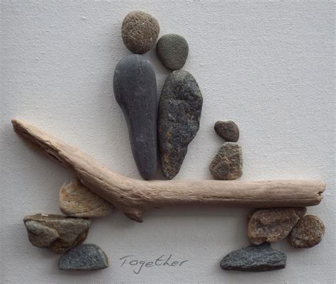 Pebble Art Pebbles And Driftwood On Canvas Drivtømmer Stenkunst Kreativ