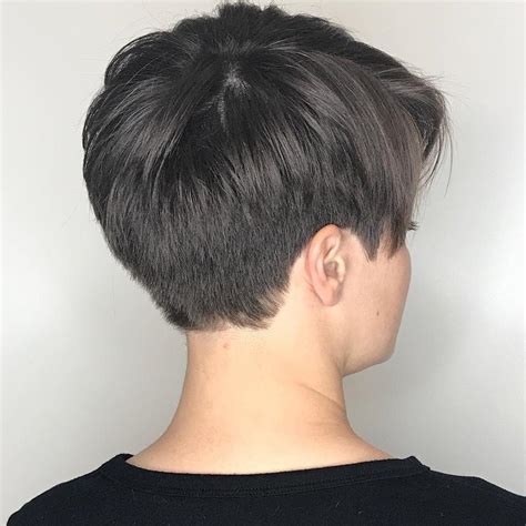 Just because you are a woman of a certain age does not mean you have to go out and get a short, spiky express yourself thanks to your hair. 17 Tapered Pixie Haircut Styles for Women Over 50 in 2021 - Short Haircut Styles 2021