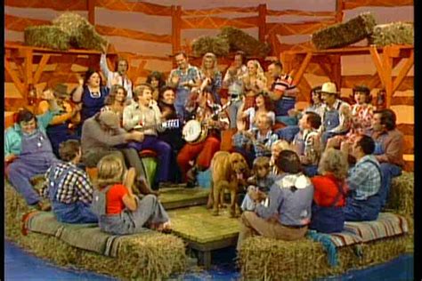 June Carter And Johnny Cash Pictures 30 Hee Haw 1975 Pickin And Grinnin