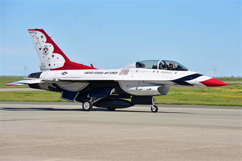 Thunderbirds Travis Afb United States Air Force Thunderbi Flickr