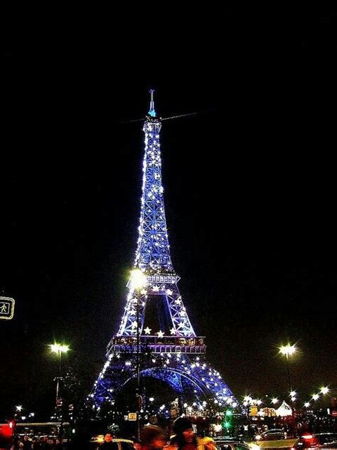 Pin By C I A R A On Landscapes Eiffel Tower Christmas Travel