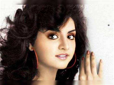 A Film On Divya Bharti’s Life And Her Mysterious Death Hindi Movie News Times Of India