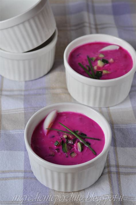 A fine cottura filtrate in un colino a maglie strette. L'ingrediente perduto: Zuppa fredda di barbabietole rosse ...