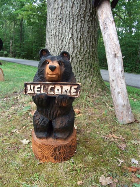 24 Chainsaw Carved Bear Holding A Carved Welcome Sign Etsy Bear