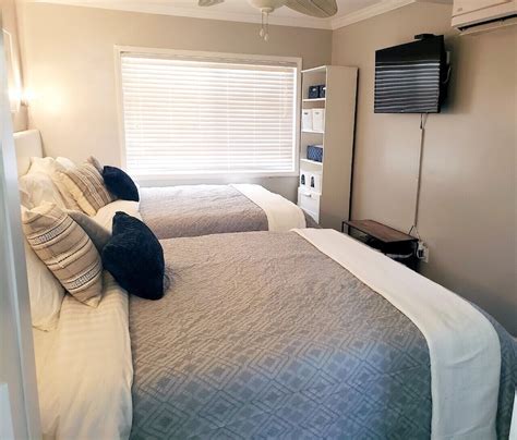 Steps To The Beach Pet Friendly Newly Updated Condo In Cherry Grove