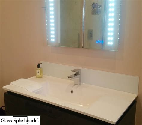 Make your dreams come true with ikea's planning tools. The perfect solution behind sinks, glass splashbacks are ...