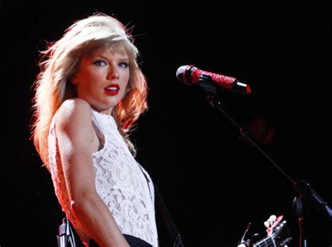 Taylor Swifts Childhood Home In Pennsylvania On The Market Ctv News
