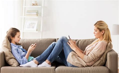 Parenting Teens In A Digital World The Online Mom
