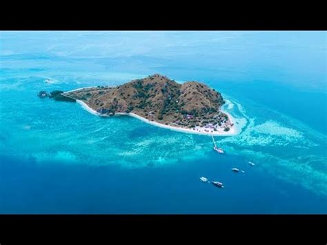 Pulau Kanawa Di Labuan Bajo Manggarai Barat Flores Ntt Indonesia