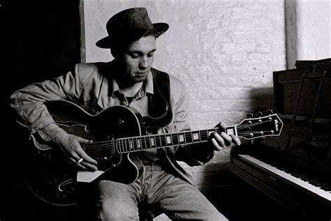 Gig Preview: Martin Stephenson at The Courtroom, Middlesbrough Town