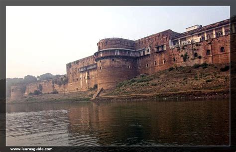 Allahabad Fort Was Built By Emperor Akbar In 1583 Ad The Massive Fort