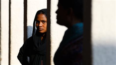 Indias Politicians Ignore Women Voters In Election Campaigns The New York Times
