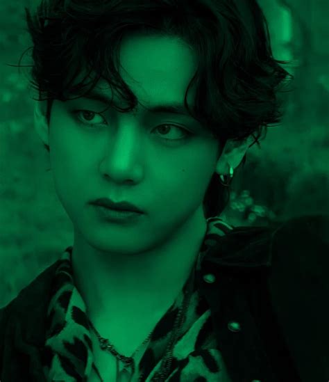 𝖌𝖗𝖊𝖊𝖓 𝖈𝖞𝖇𝖊𝖗𝖈𝖔𝖗𝖊 Dark Green Aesthetic Kim Taehyung Aesthetic