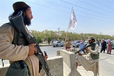 طالبان تحدد ملامح حكم الإمارة الإسلامية بعد السيطرة على أفغانستان