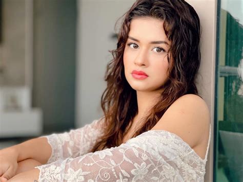 Avneet Kaur Crossed All Limits Of Boldness Wore Such A Short Dress For Photoshoot Informalnewz