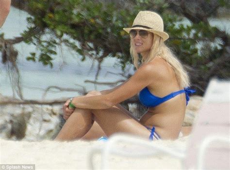 Feeling Blue Now Tiger Elin Nordegren Parades Her Flawless Bikini