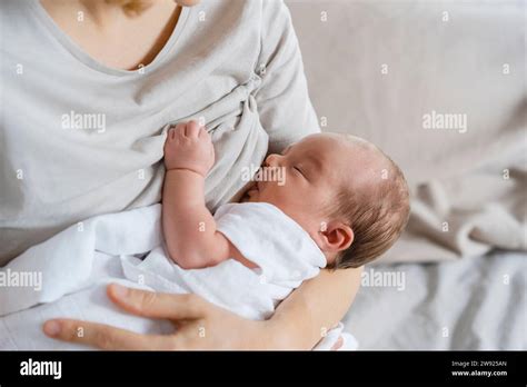 Breastfeeding Baby Hi Res Stock Photography And Images Alamy