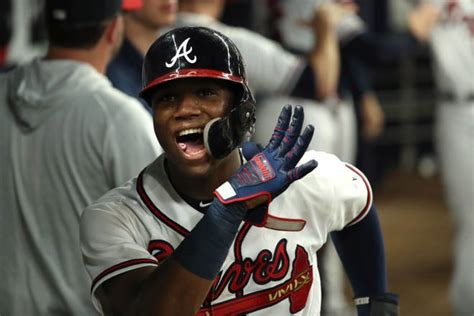 Rookie Of The Year Braves Ronald Acuña Gets National League Award