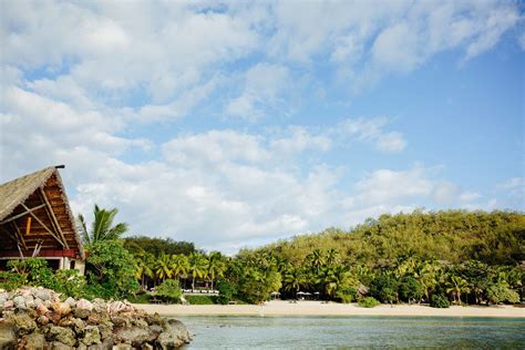 Samantha And Mitchs Likuliku Lagoon Resort Fiji Elopement — Nadi Bay