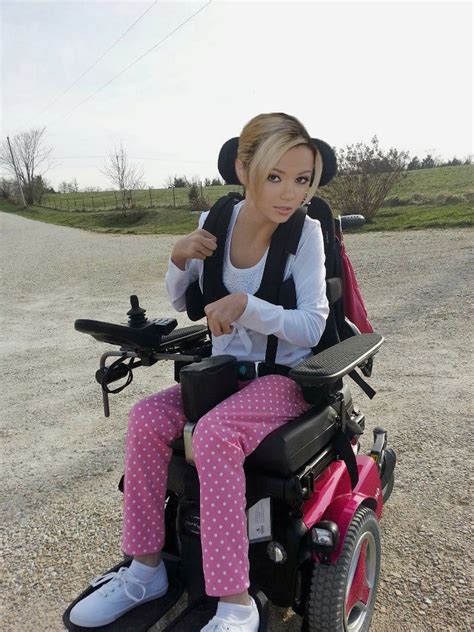 Pin By Juan Salas On Quadraplegic Disabled Women Wheelchair Women